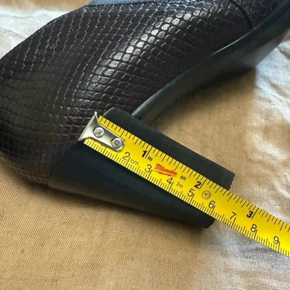 Ecco Ankle Boots Womens Brown Leather Snake Print Heeled Size 8.5 Minimalist - Picture 11 of 11